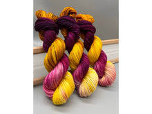 Load image into Gallery viewer, Fuchsia and Gold